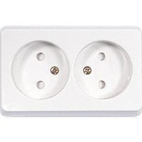 Розетка двойная открытой установки без з/к, белый, LK Standard (813604). Розетка без заземляющих контактов с защитными шторками. Экопласт